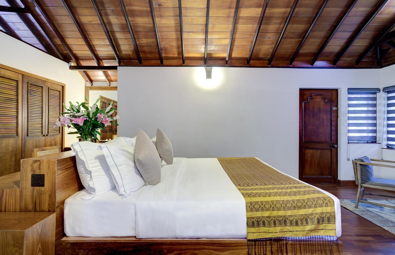 The Deer Park Resort 5*